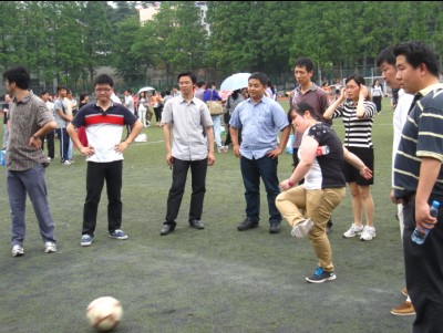 我院参加2013年伟德bv1946教职工趣味运动会