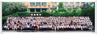 2007届伟德bv1946水文院本科生毕业留念